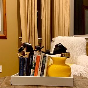 BCBGMAXAZRIA gold heel sandal shoe